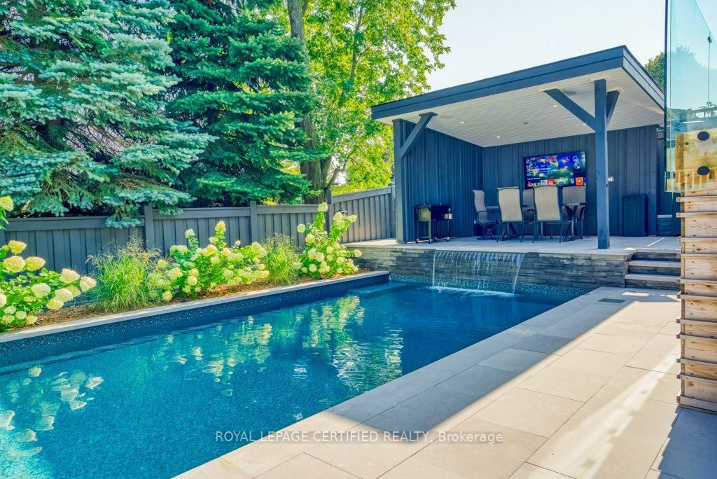 97 Gardiner Drive