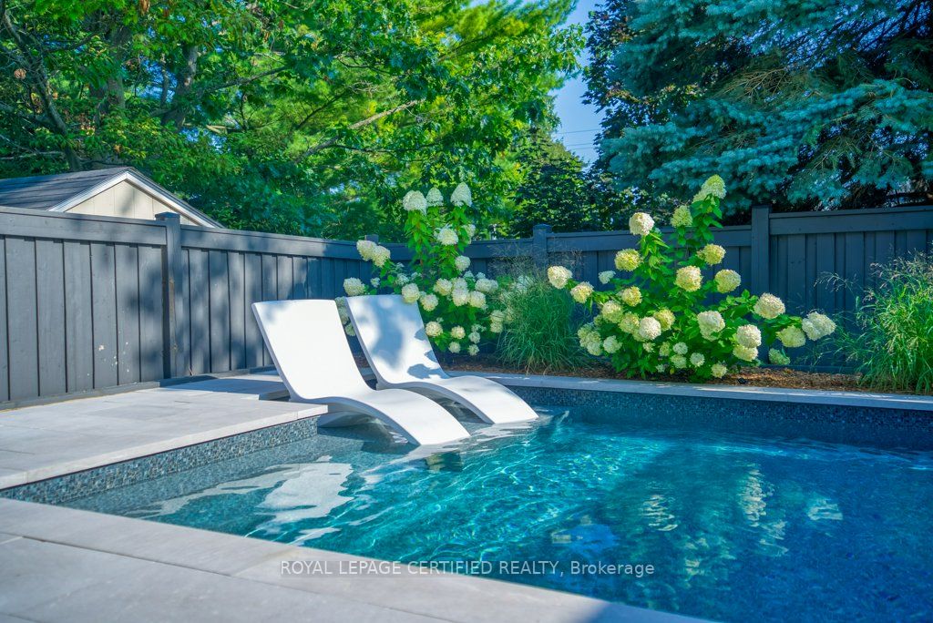 97 Gardiner Drive