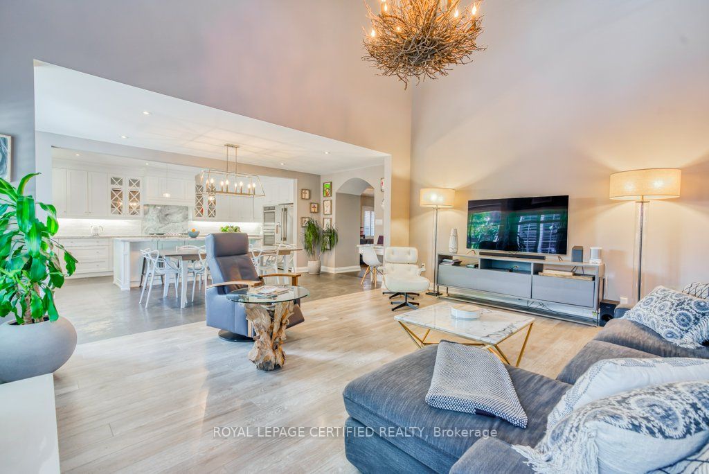 97 Gardiner Drive
