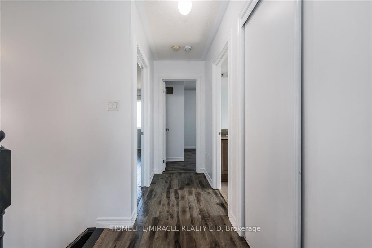 12 Janes Cres