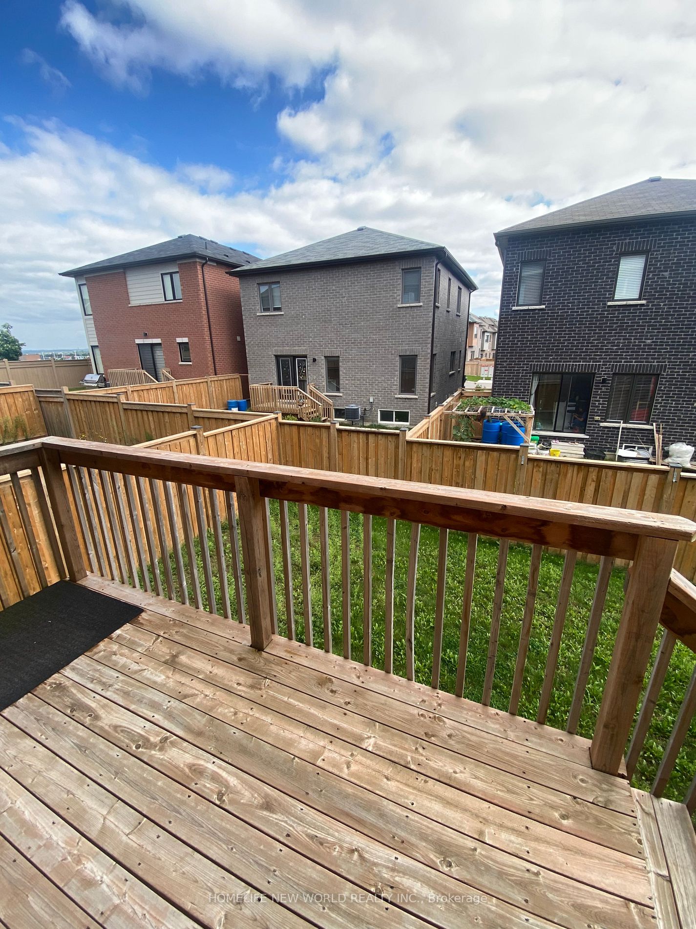 75 Knapton Dr