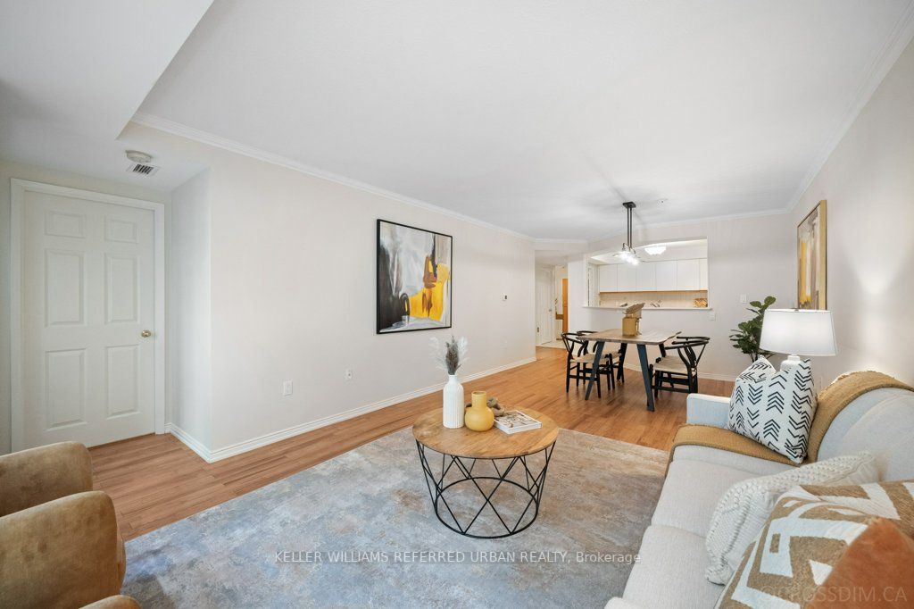85 Wellington Street W, #103