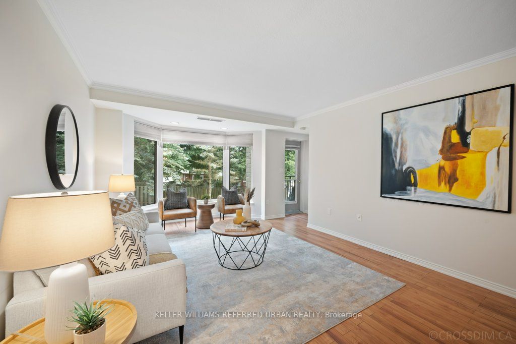 85 Wellington Street W, #103