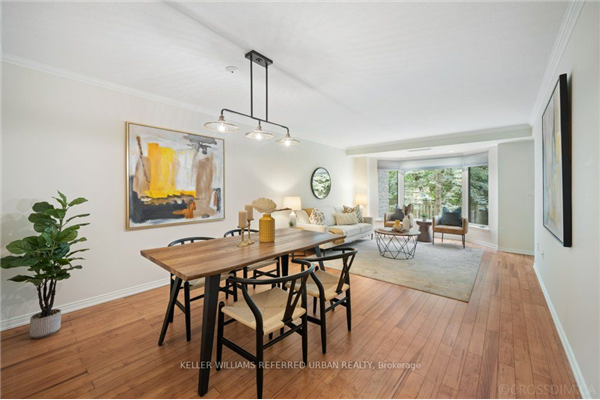 85 Wellington St W, Aurora