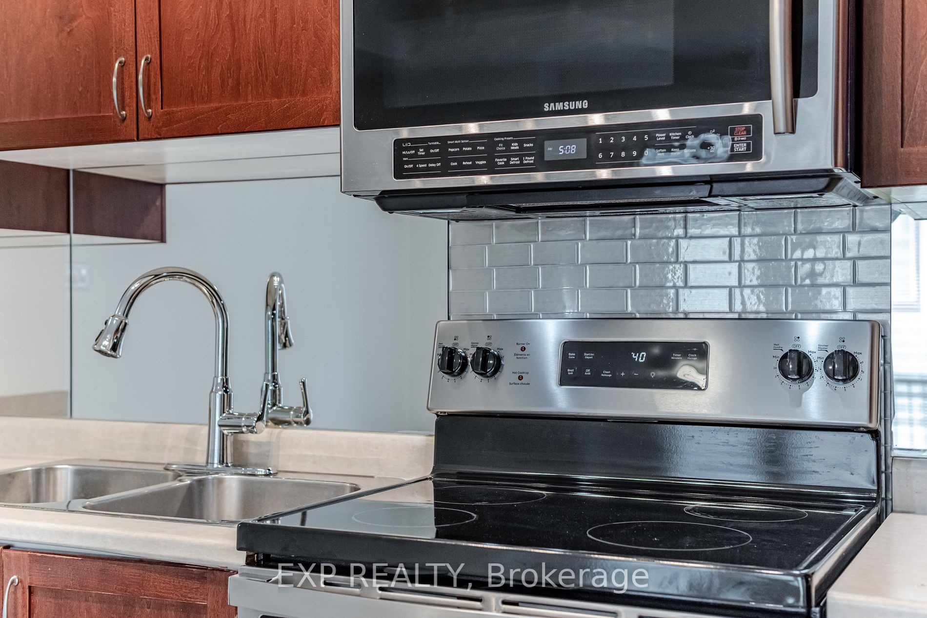 26 Harry Penrose Avenue, #26