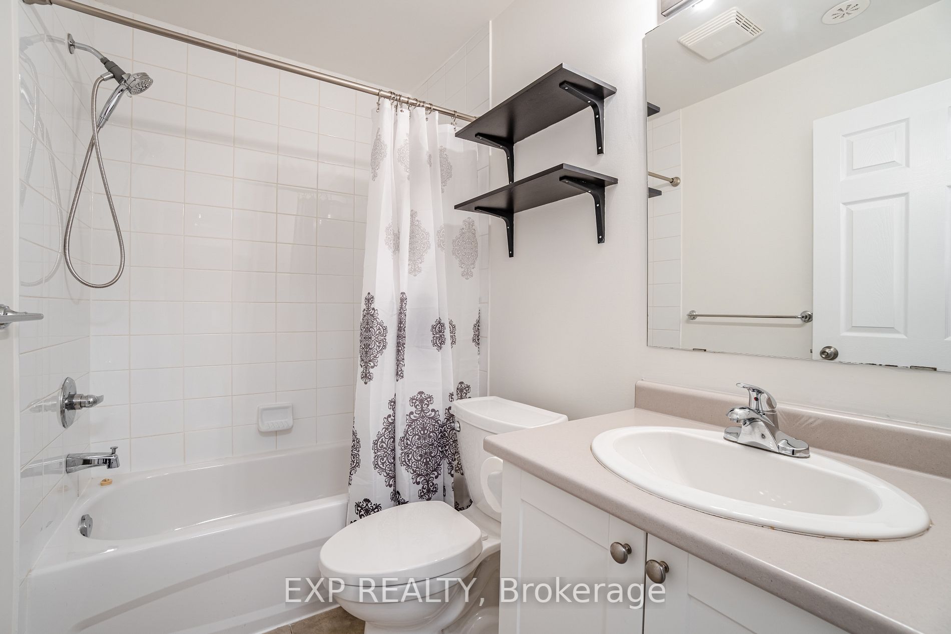 26 Harry Penrose Avenue, #26