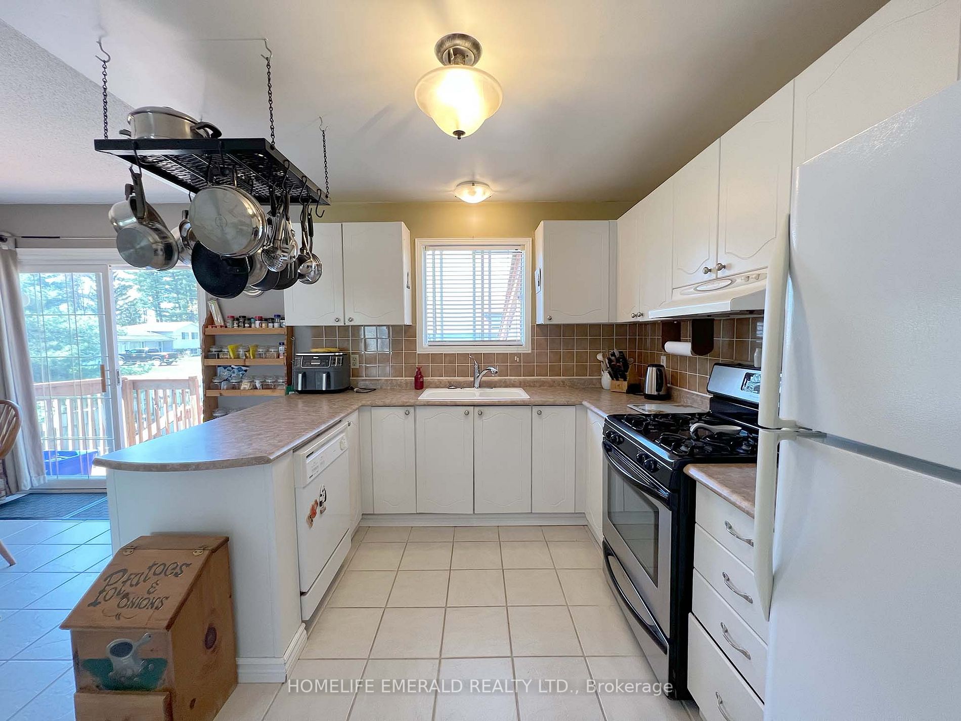 25 Pridham Crescent