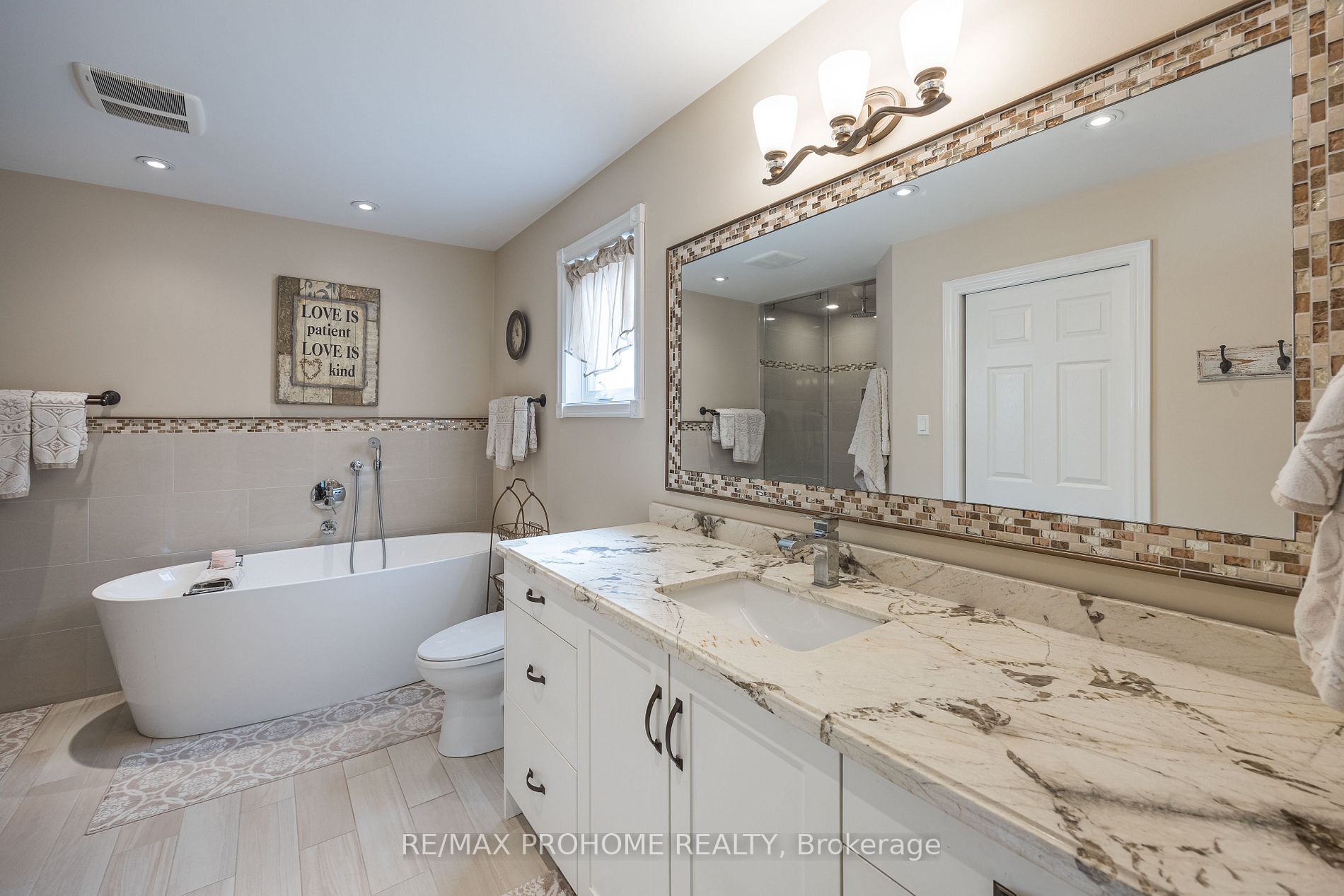 42 Foundry Cres
