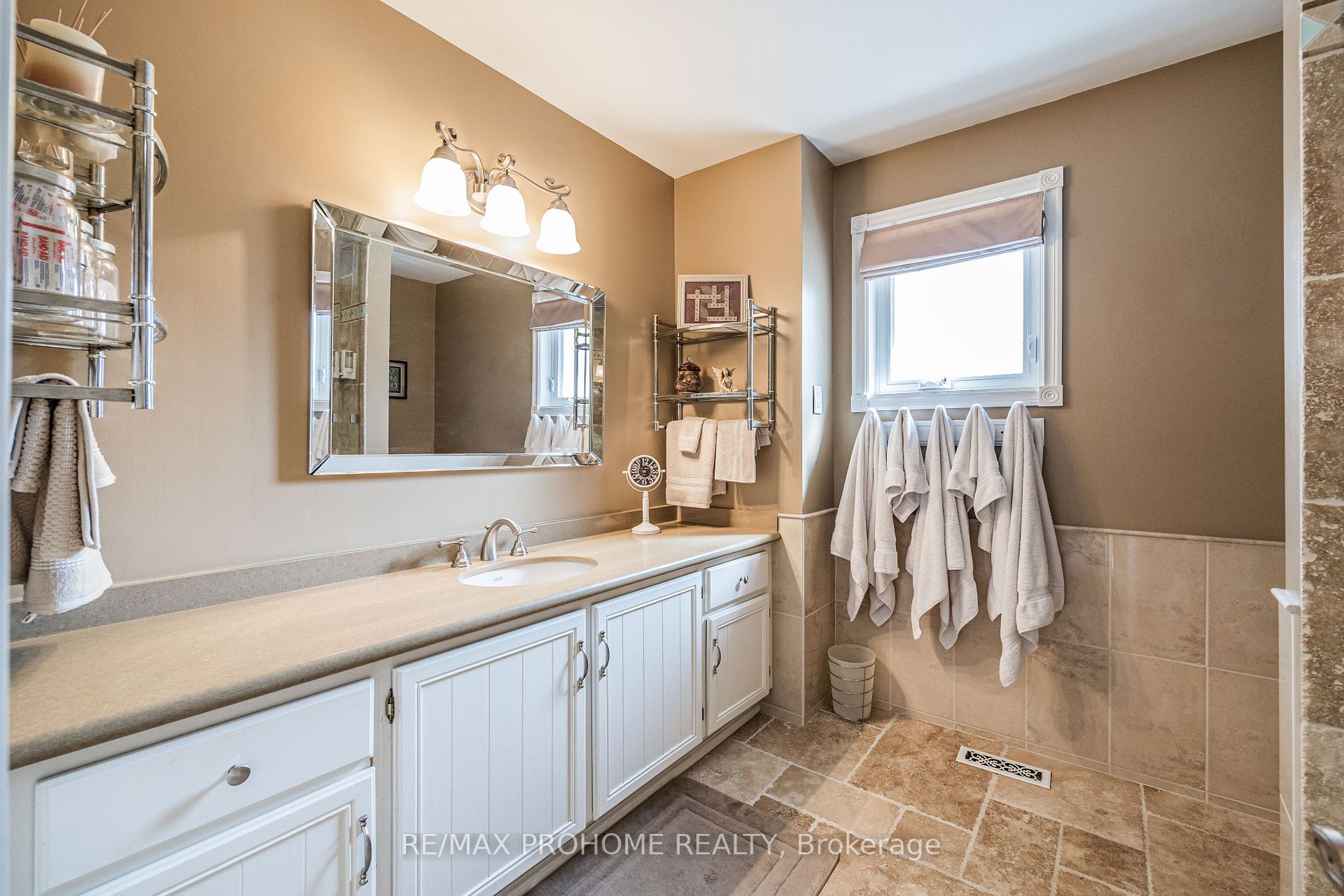 42 Foundry Cres