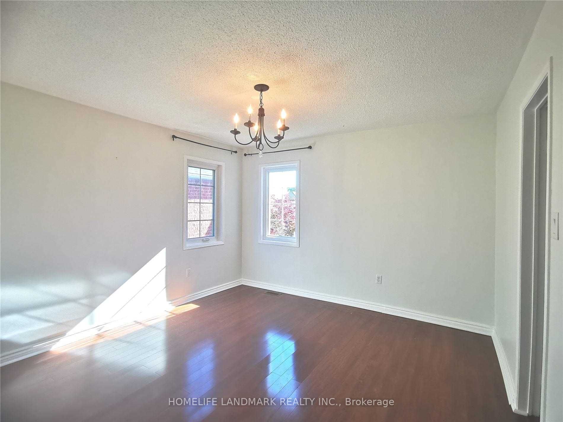 135 Stonebriar Dr