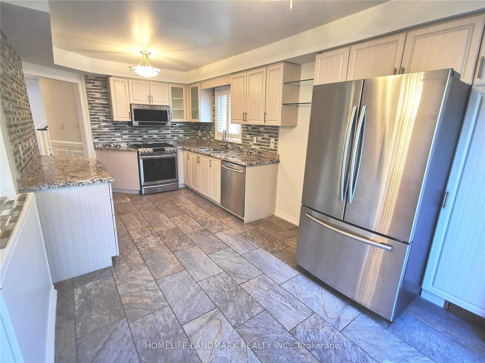 135 Stonebriar Dr