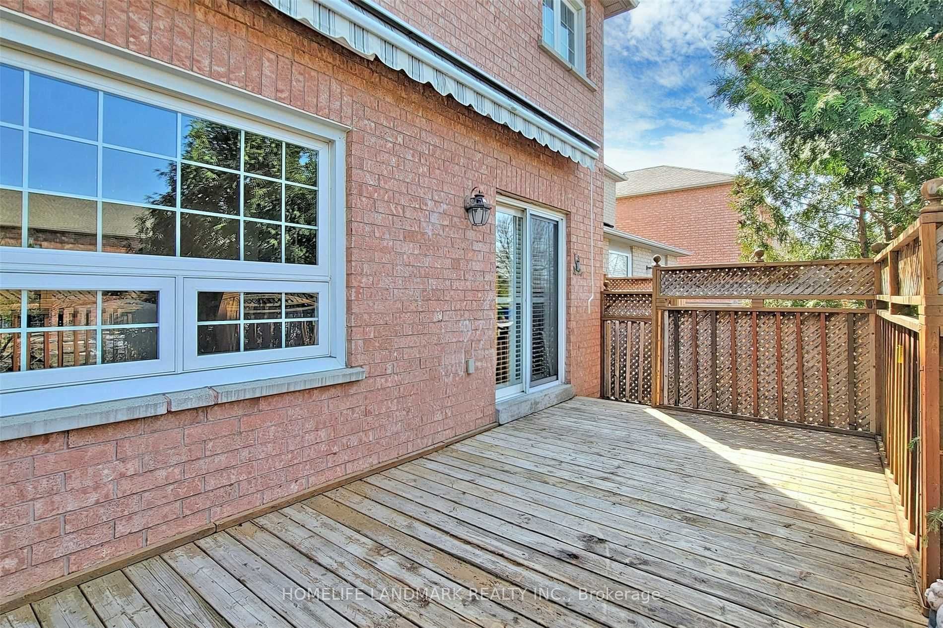 135 Stonebriar Dr