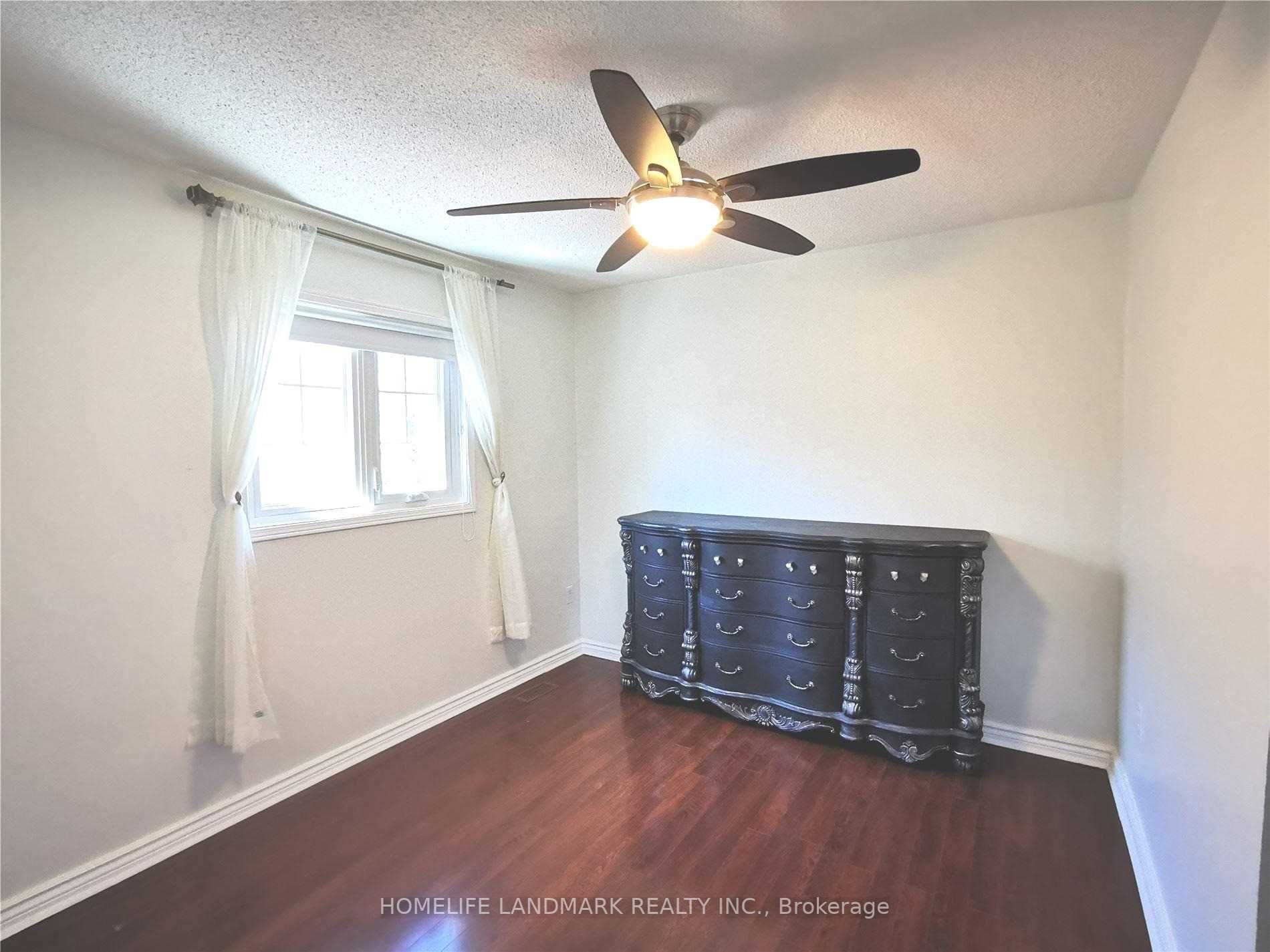 135 Stonebriar Dr
