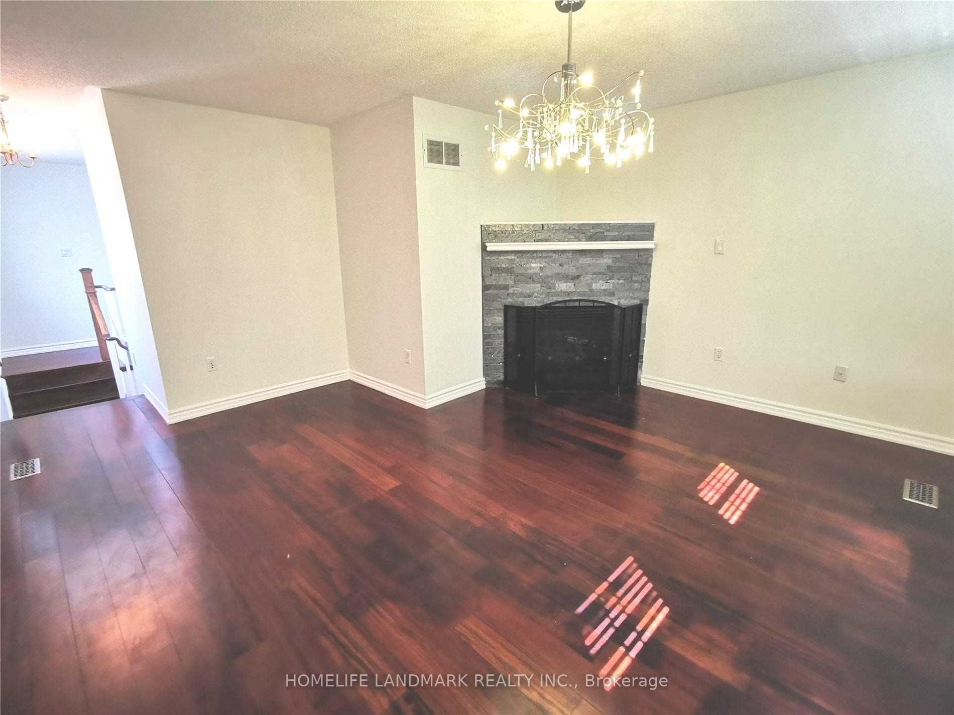 135 Stonebriar Dr