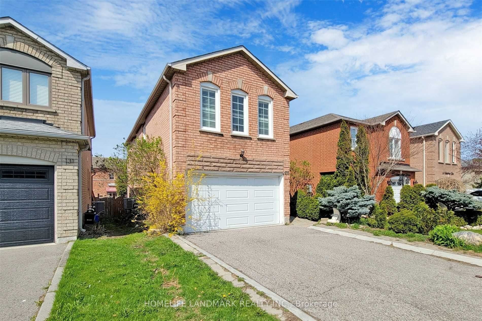 135 Stonebriar Dr