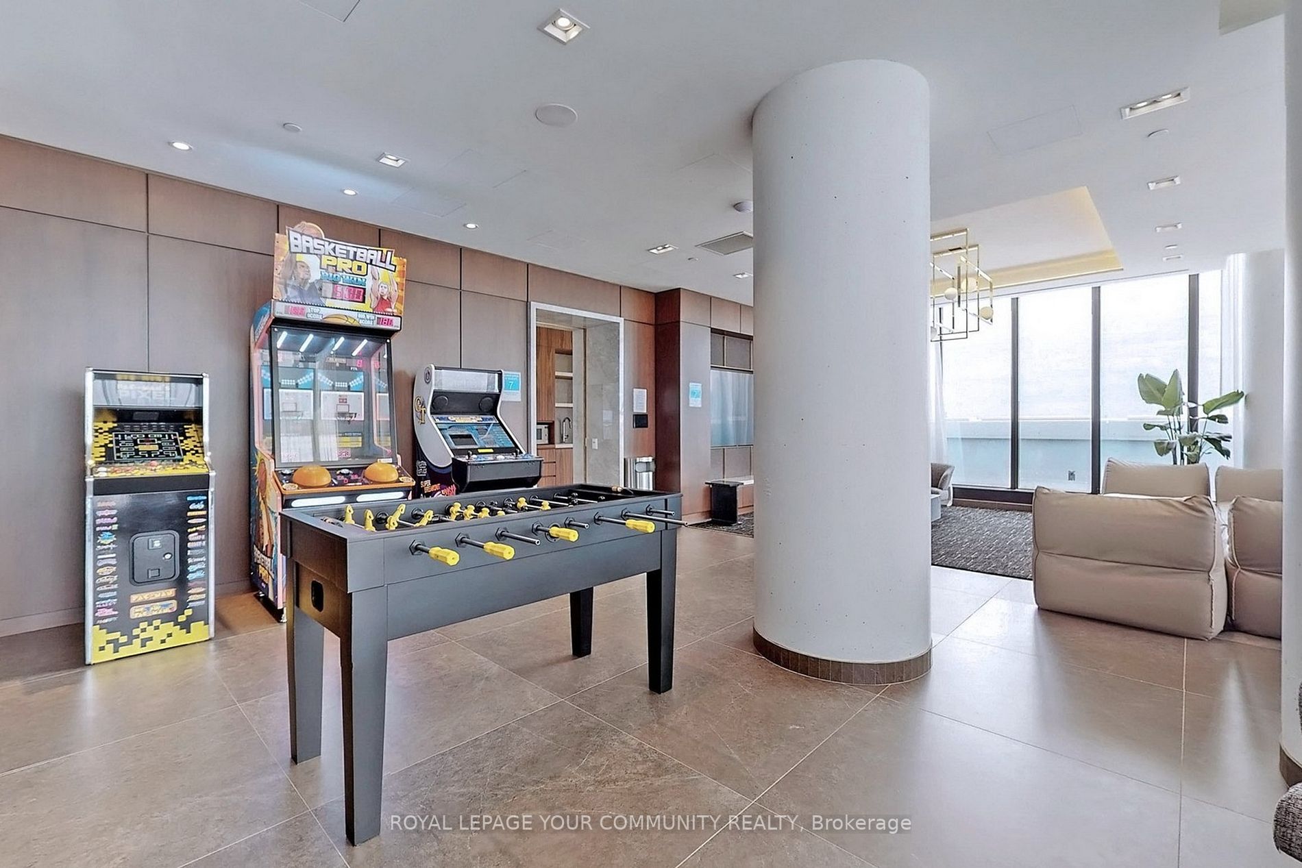 950 Portage Pkwy, #4501