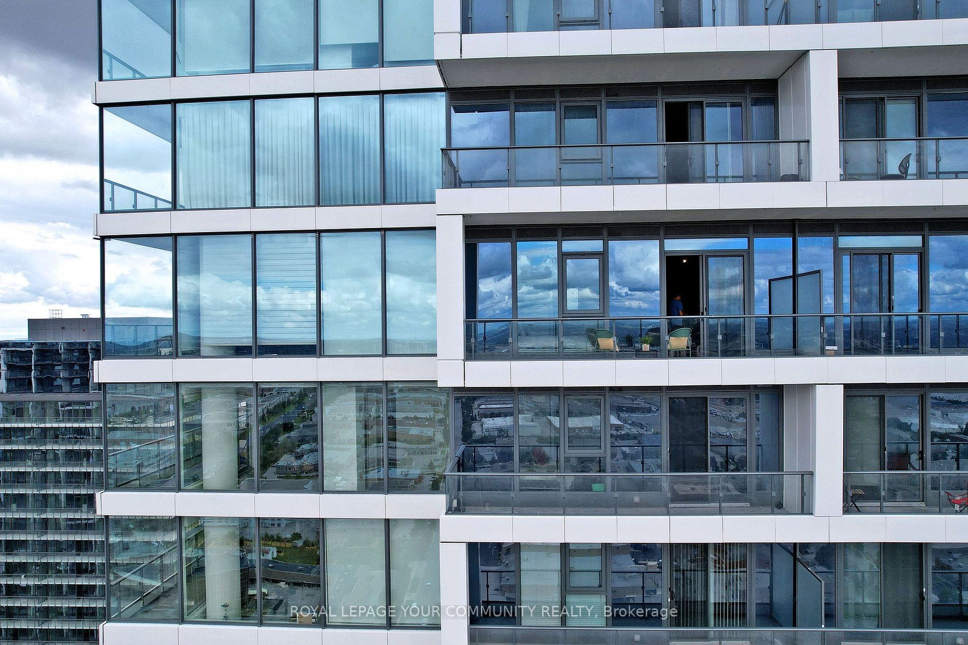 950 Portage Pkwy, #4501