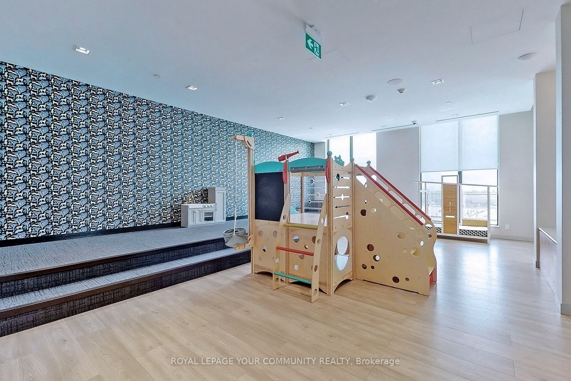 950 Portage Pkwy, #4501