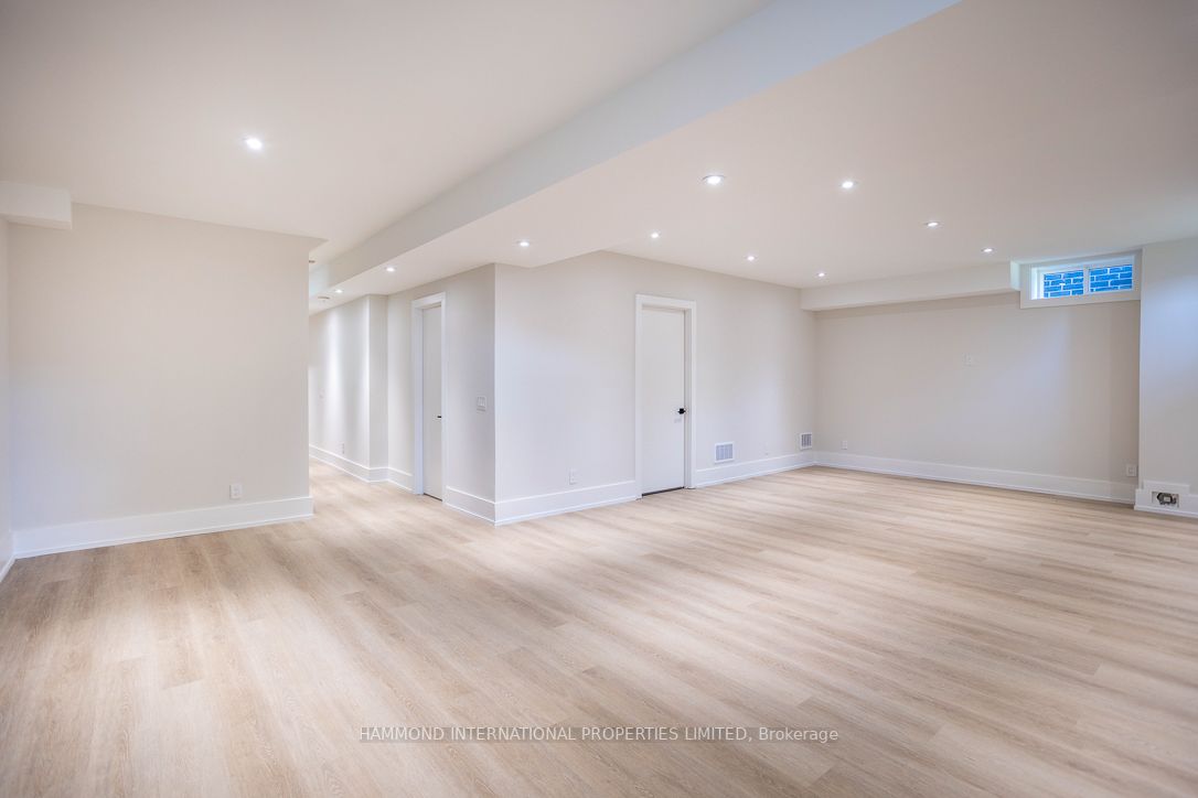 17 Leyburn Avenue
