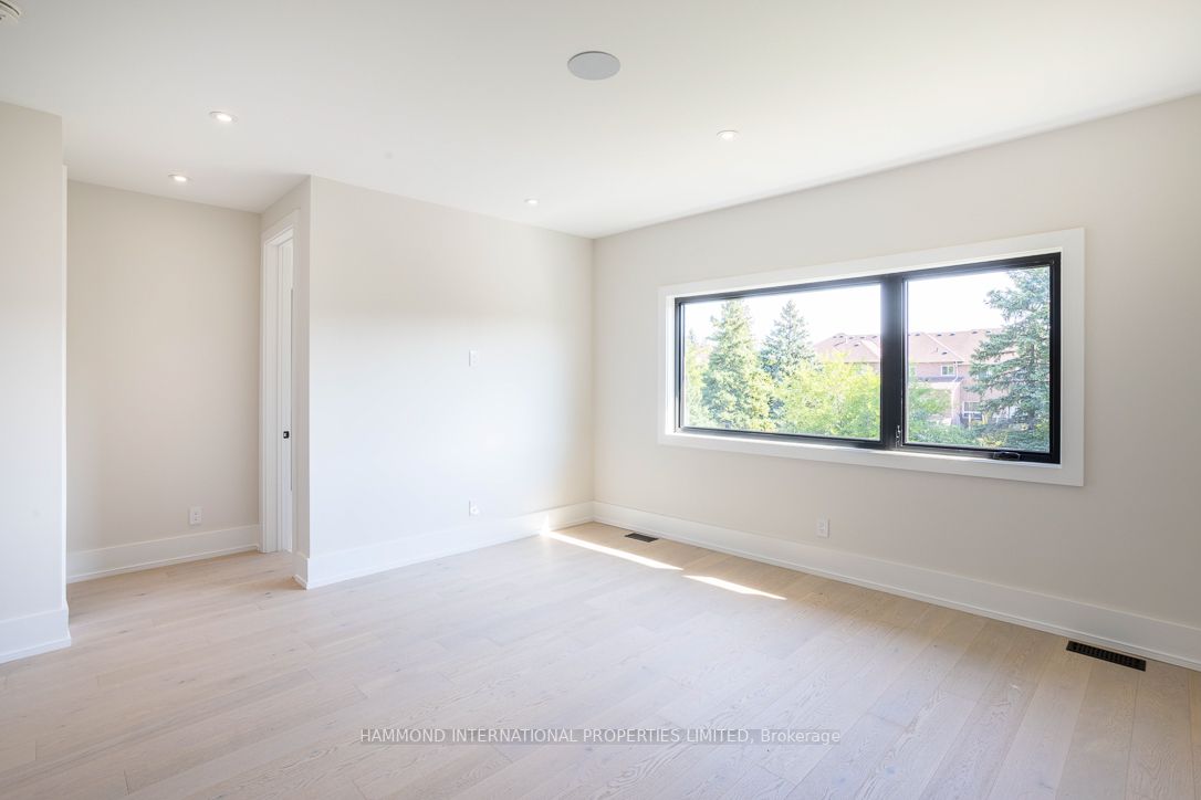 17 Leyburn Avenue