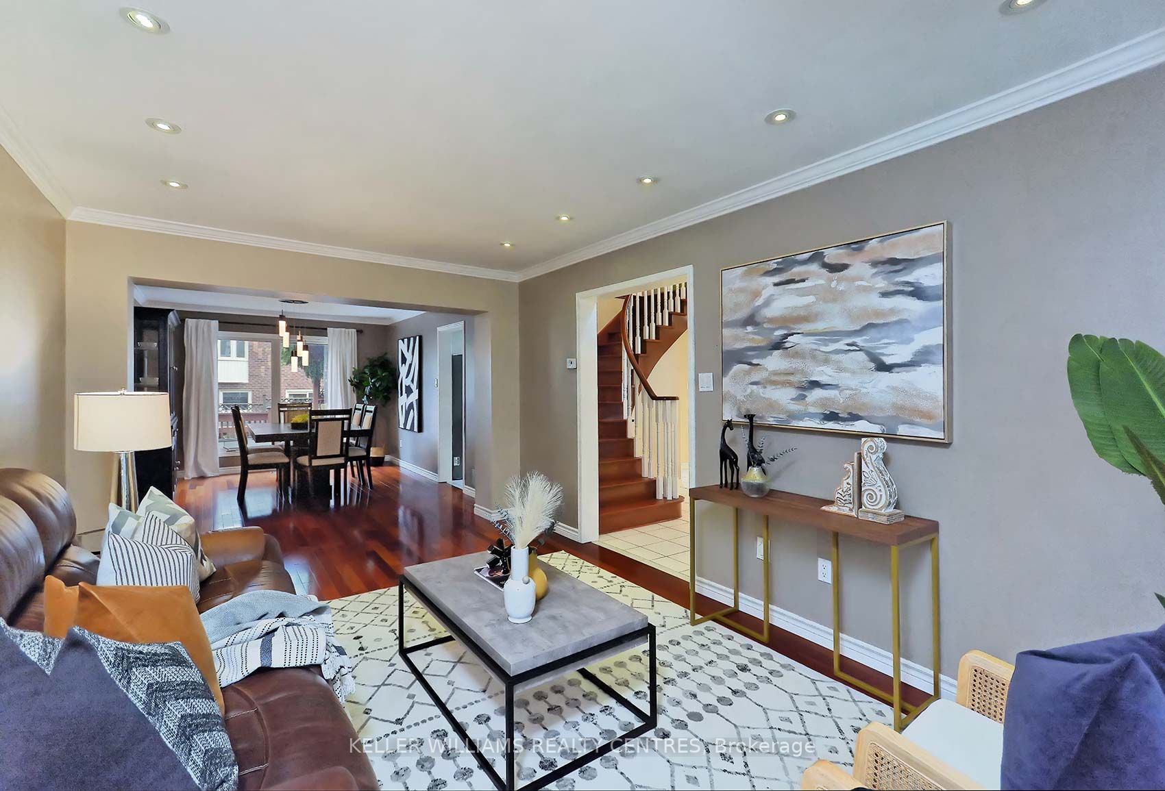 56 Ballard Crescent