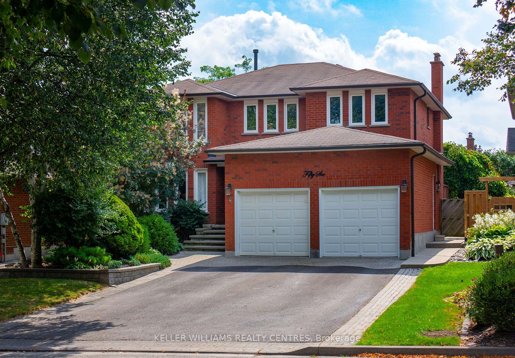 56 Ballard Cres