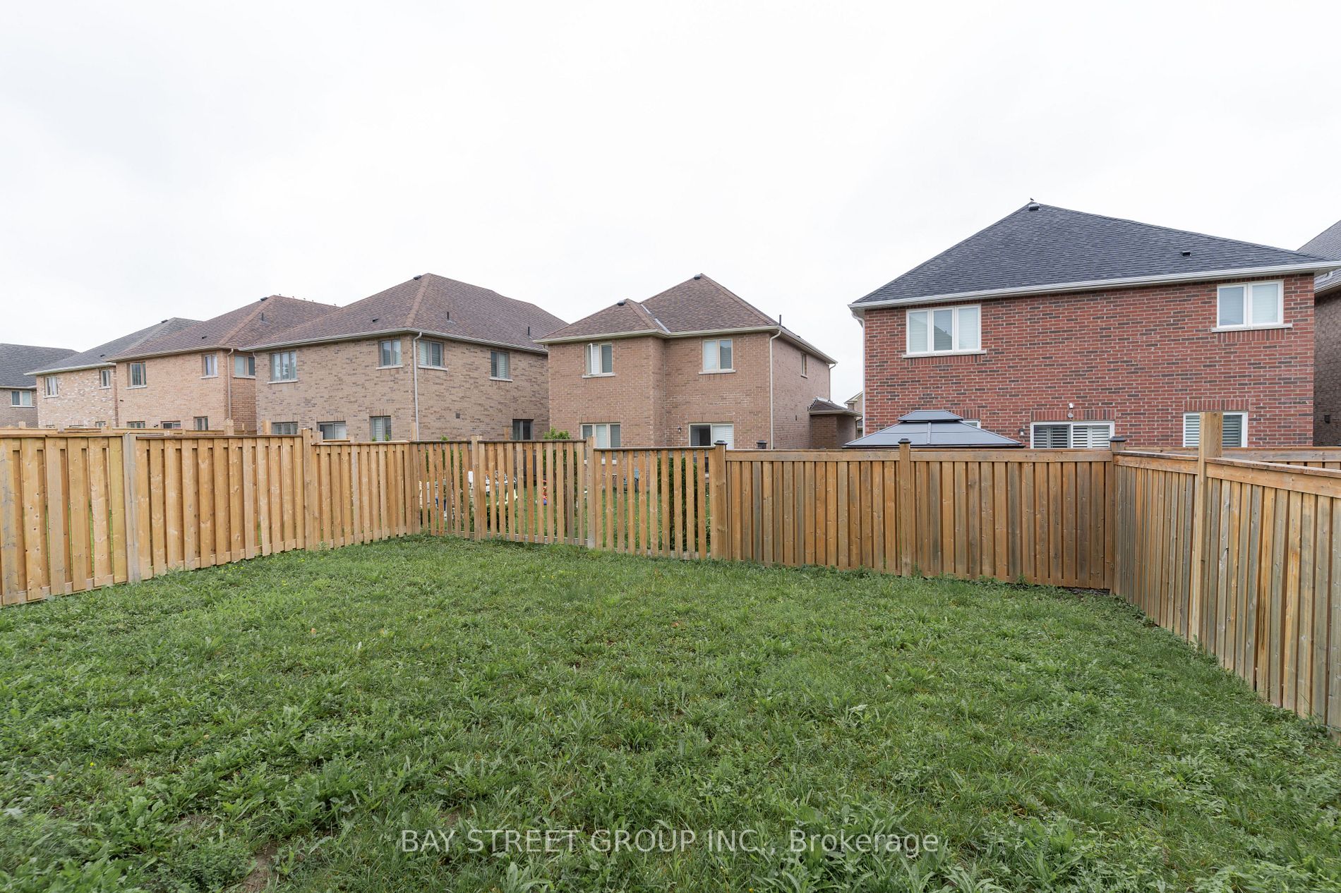 10 Milby Crescent