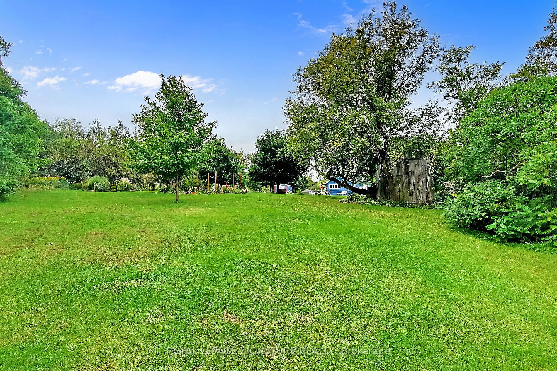 30 Hunters Rd