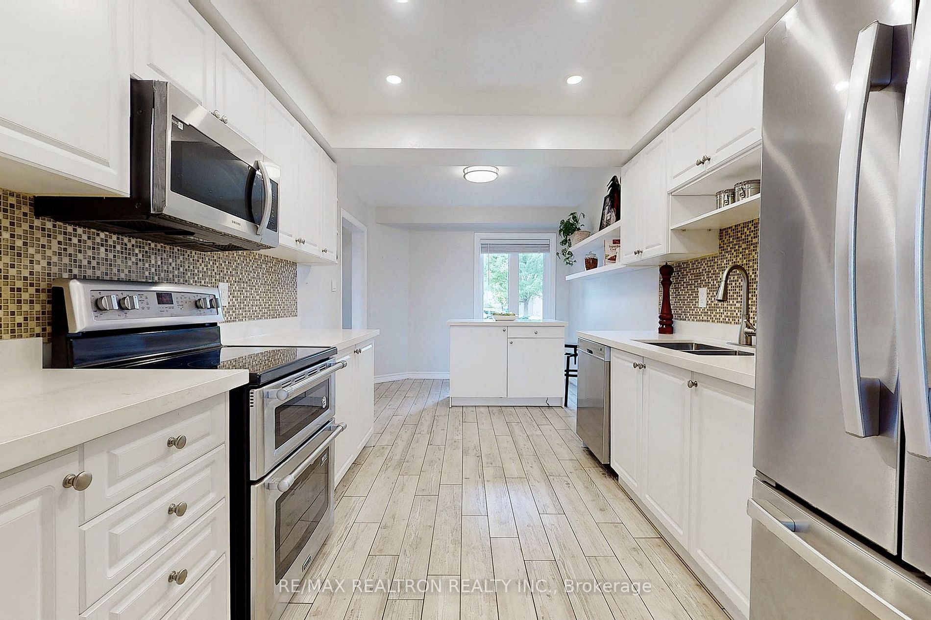 91 Primeau Dr