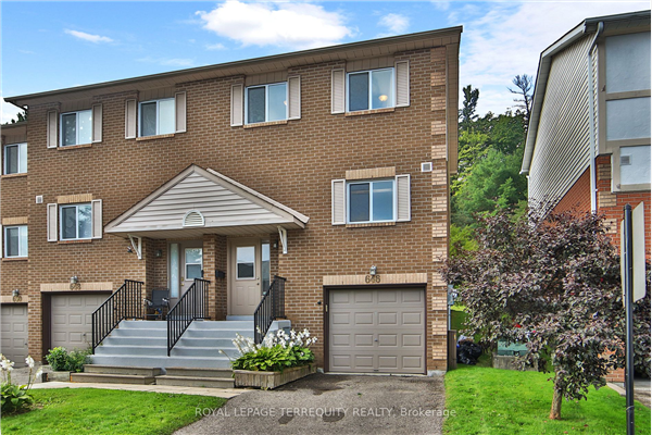 646 Gibney Cres, Newmarket