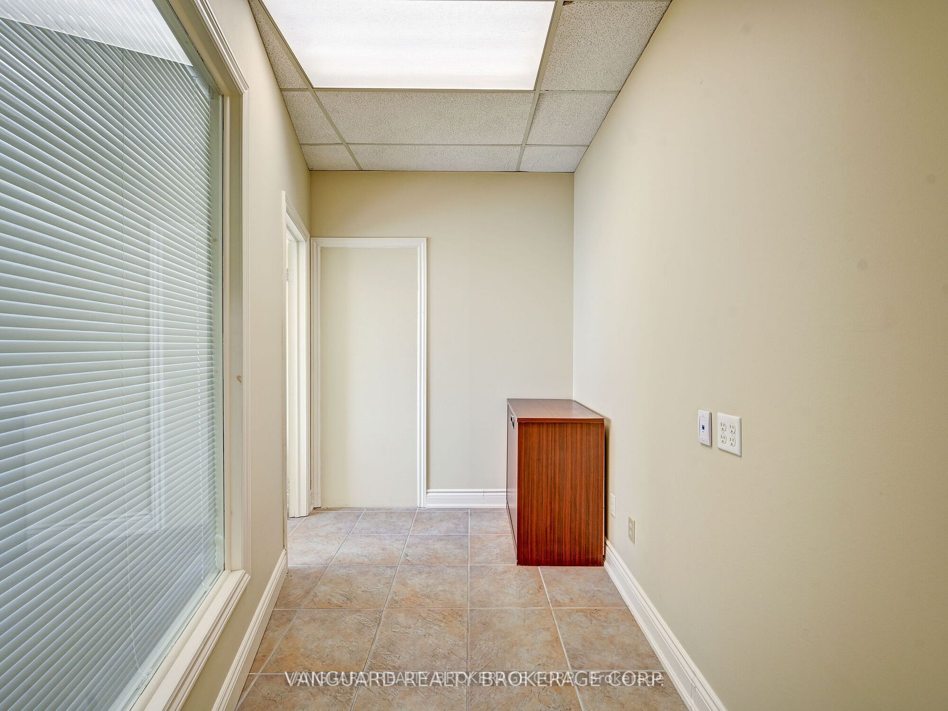 90 Winges Rd, #203-206