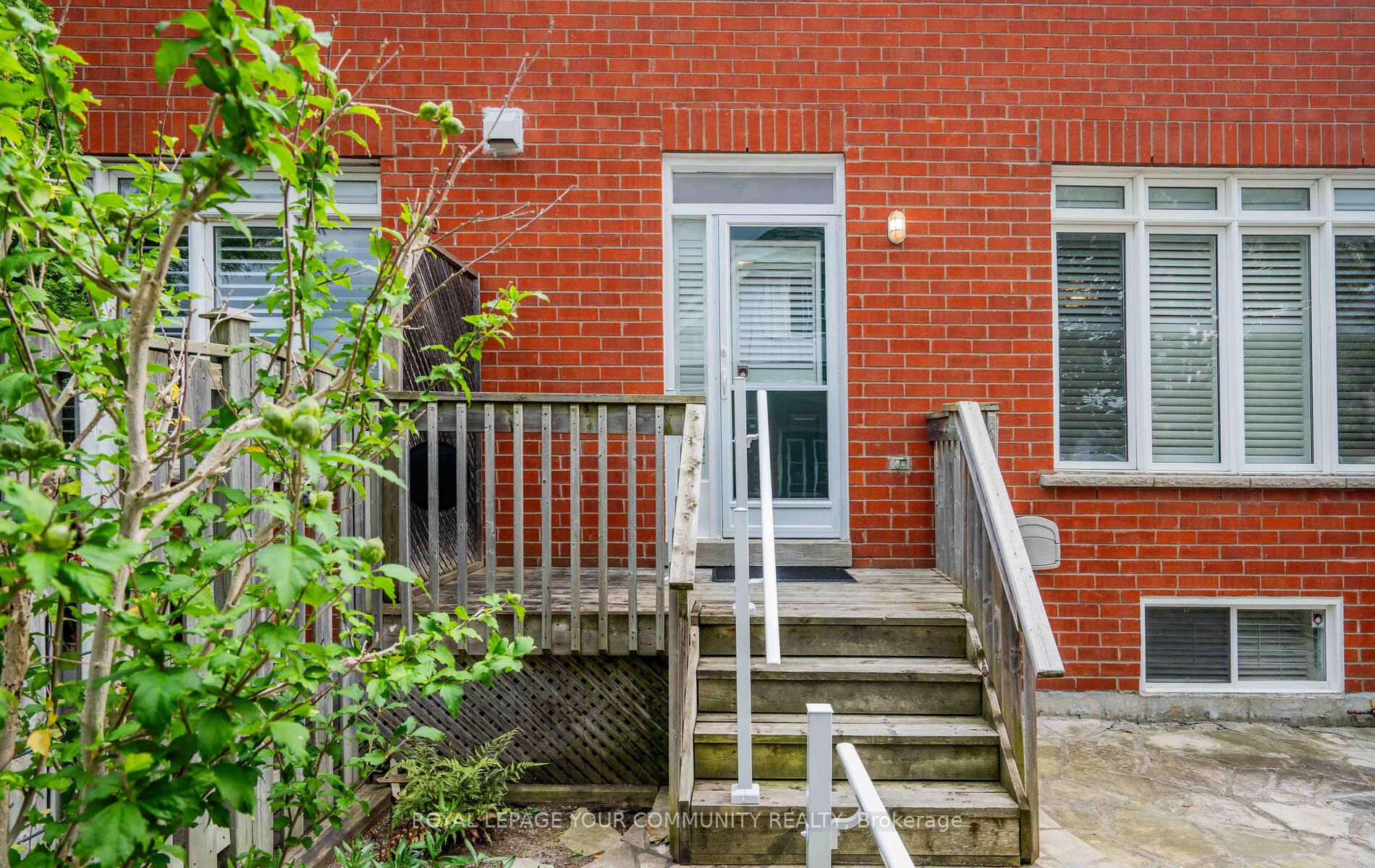 131 Irish Rose Dr
