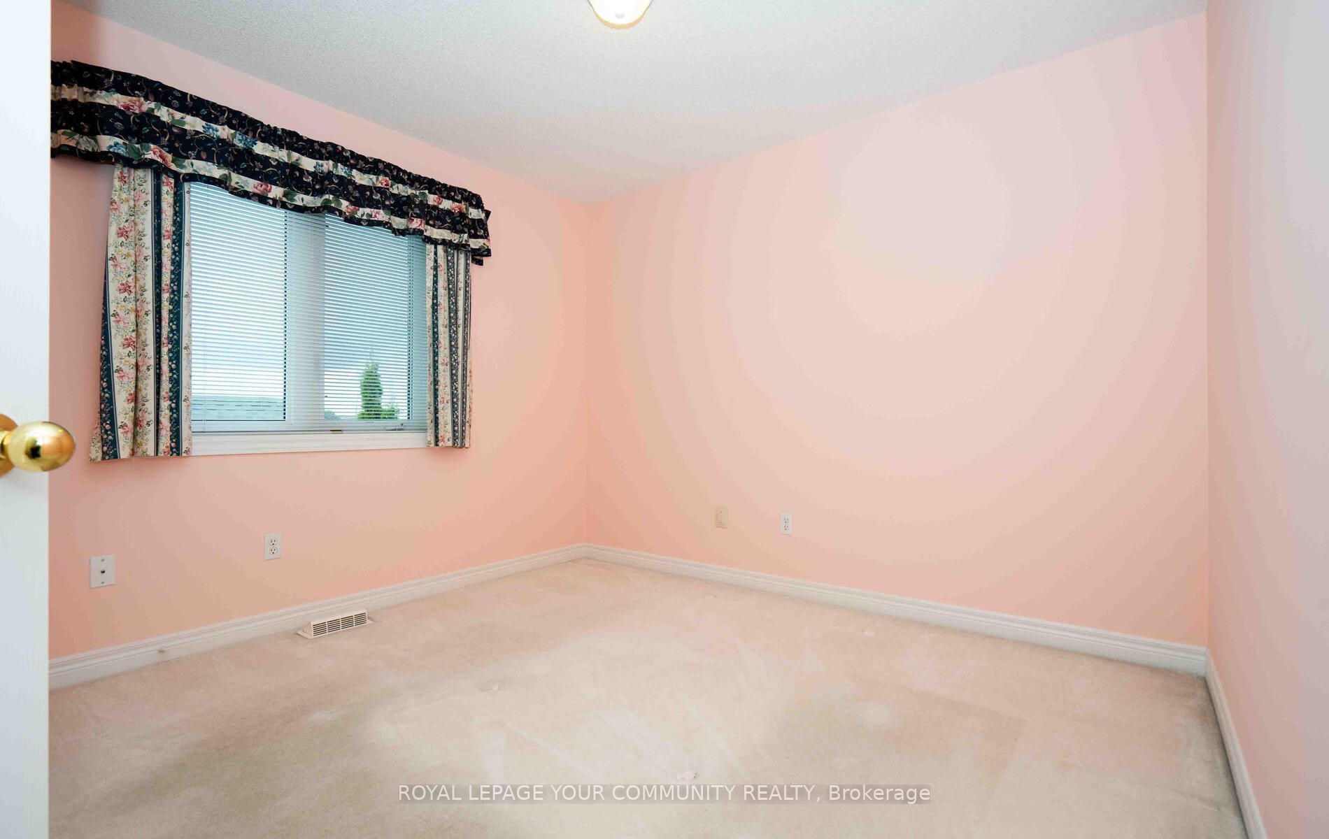 131 Irish Rose Dr