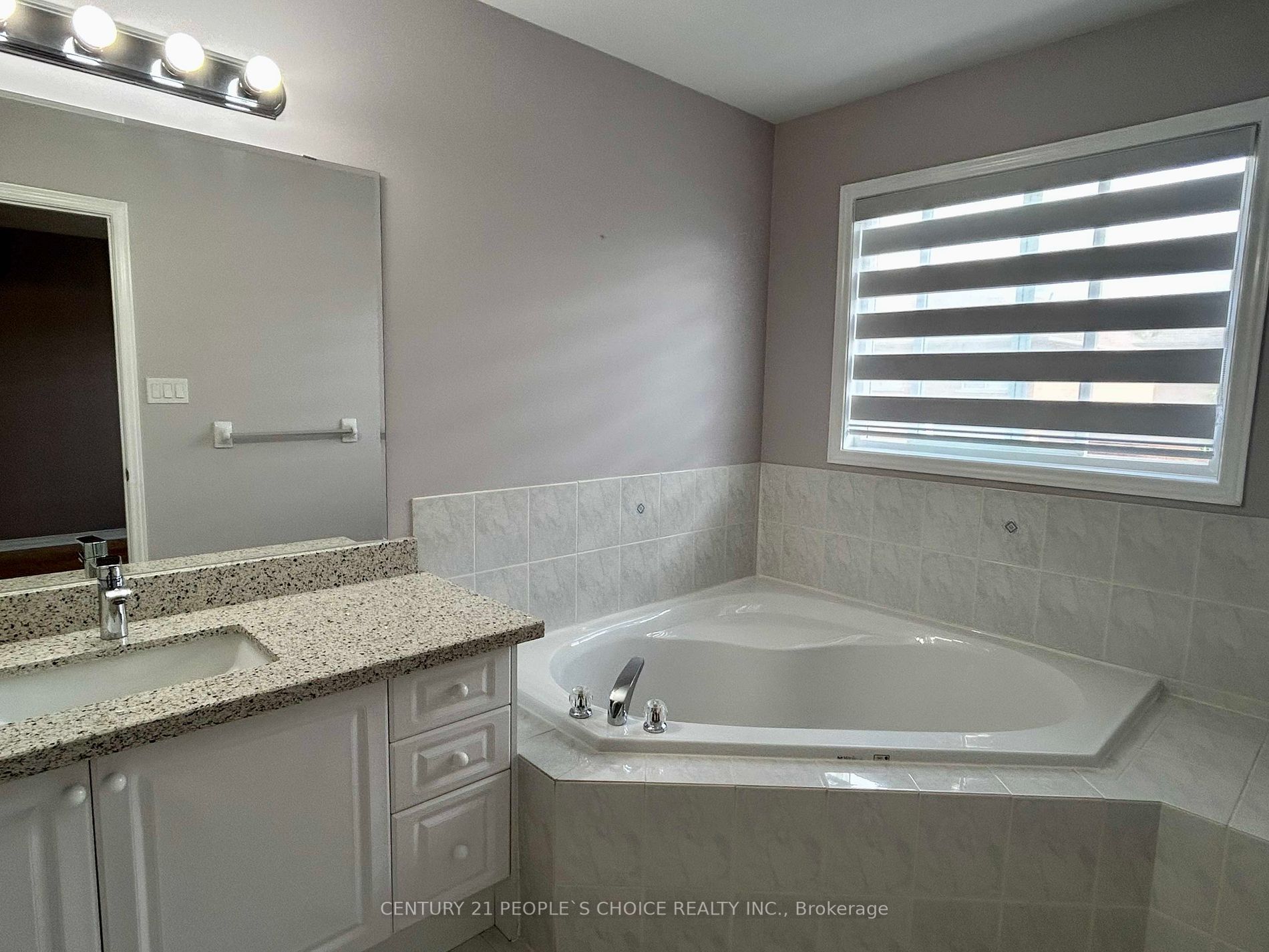 51 Echo Ridge Cres