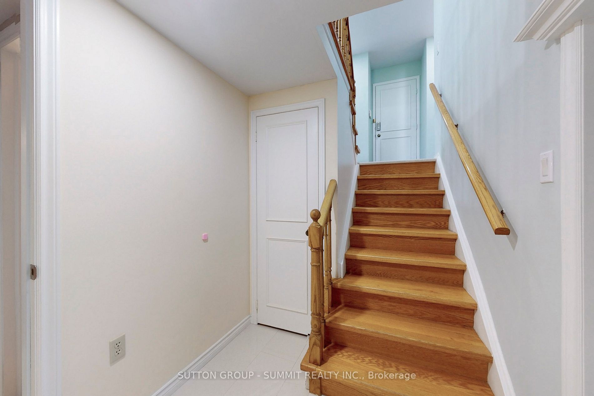 16 MILNE Lane