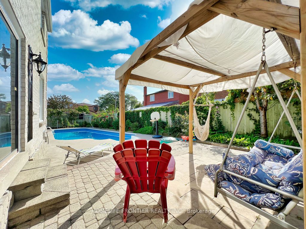 91 Donisi Ave