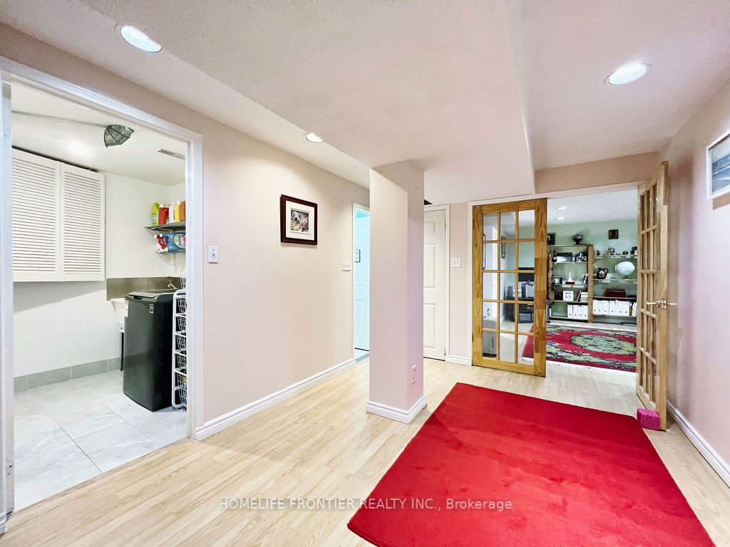 91 Donisi Ave