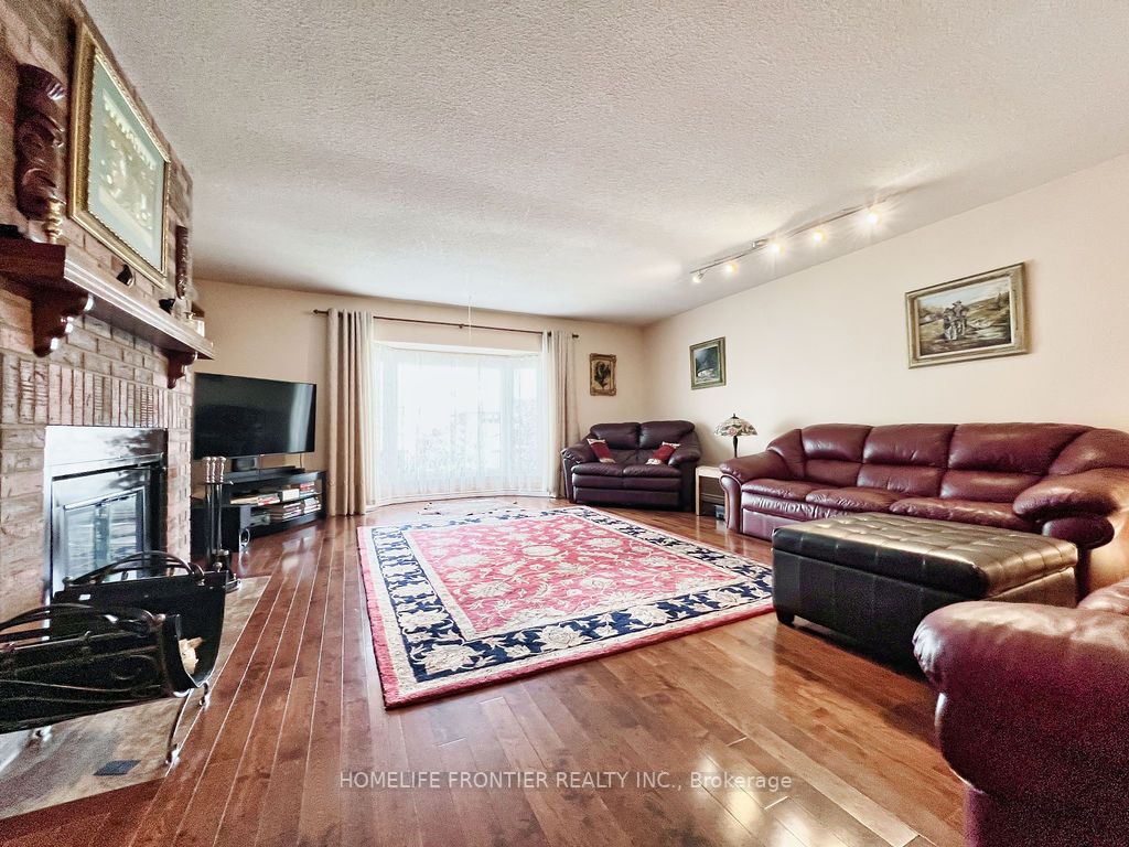91 Donisi Ave