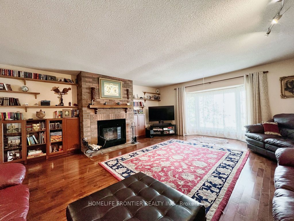 91 Donisi Ave