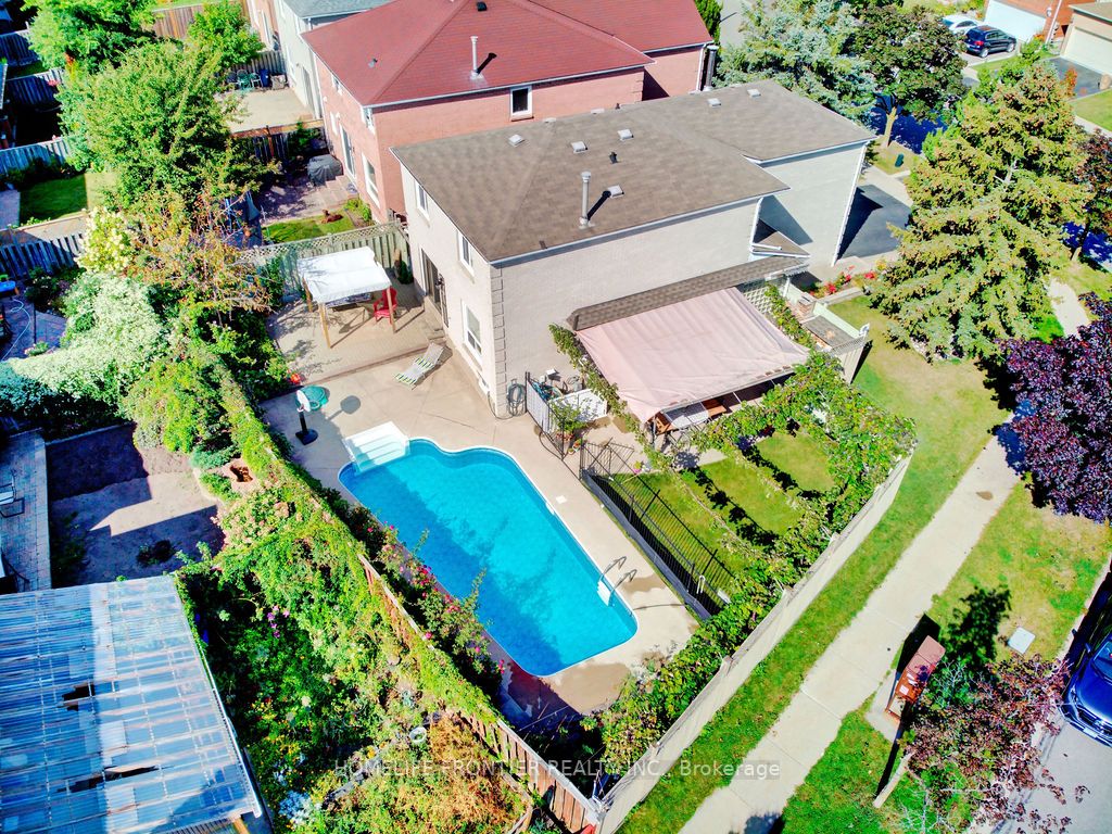 91 Donisi Ave