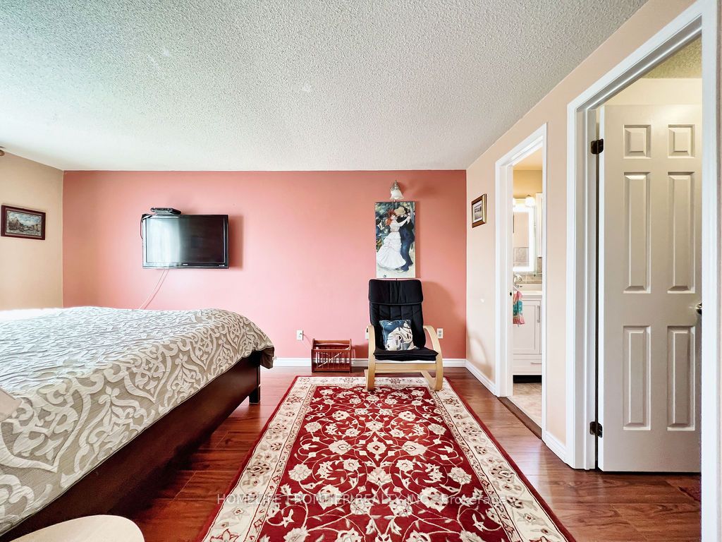 91 Donisi Ave