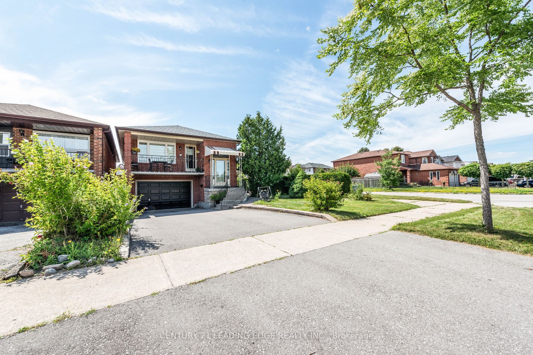 2 Twinberry Cres
