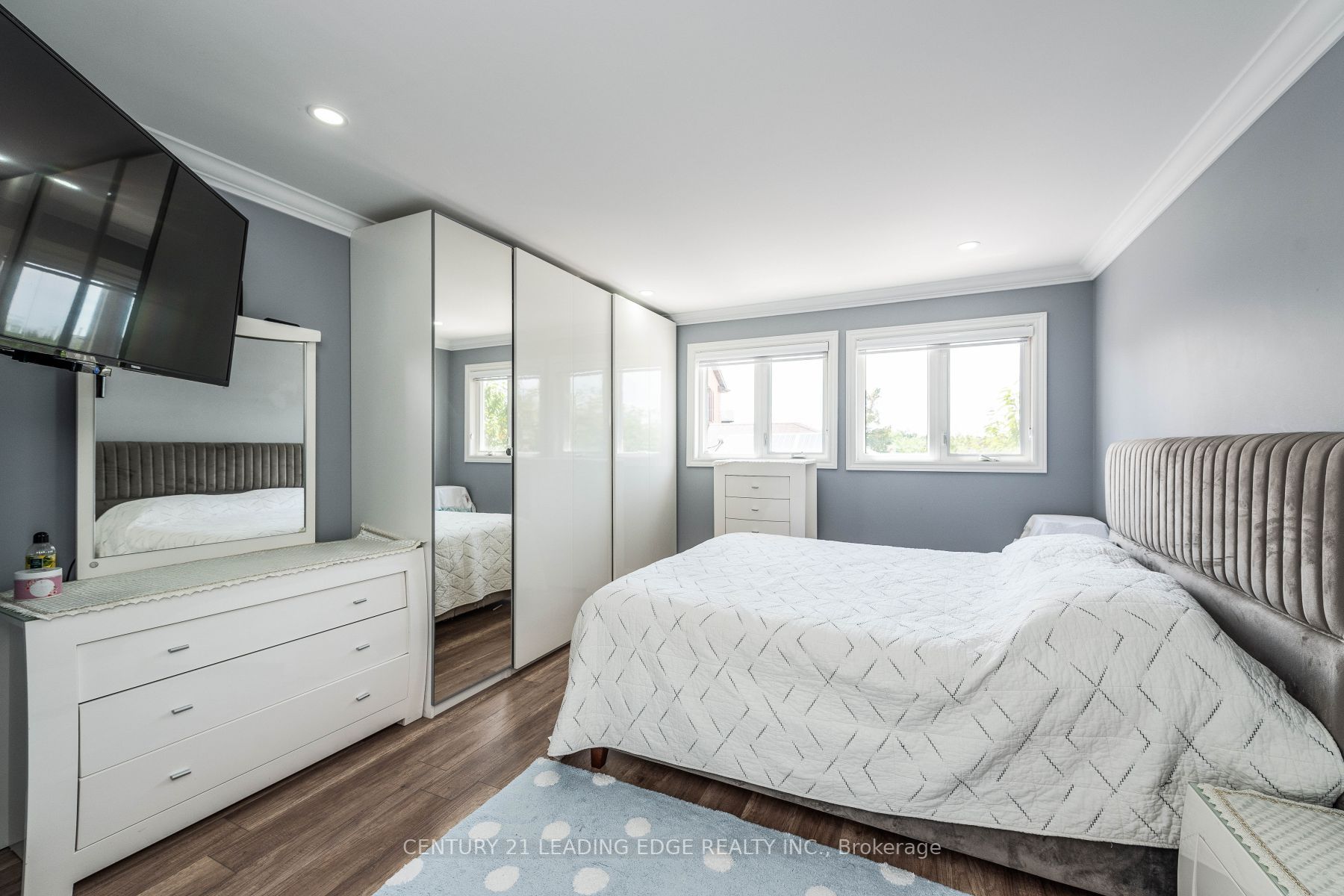 2 Twinberry Cres