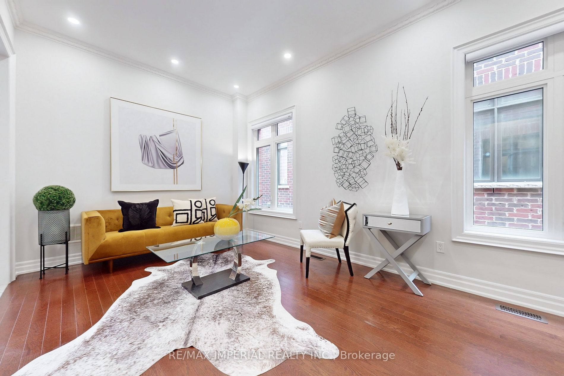 611 Pleasant Ridge Ave
