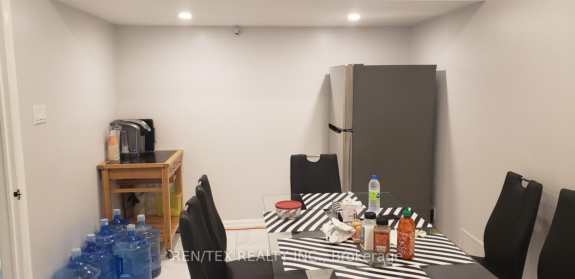 25 Edilcan Dr, #1