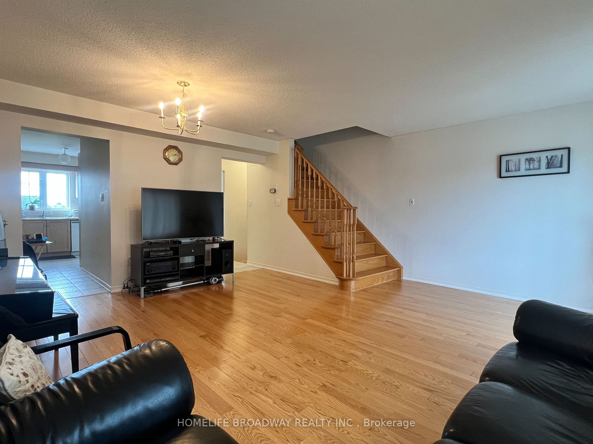 78 Thoroughbred Way