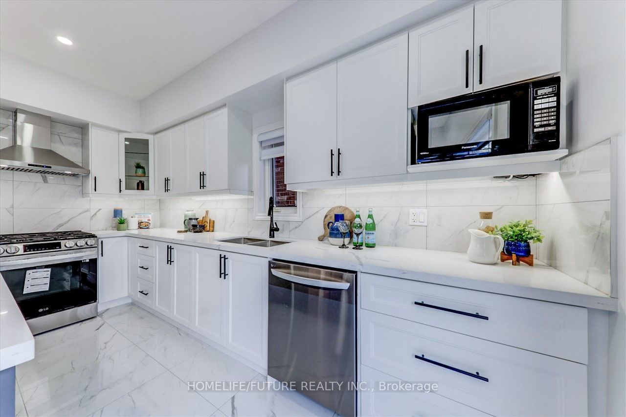 5 Autumnglen Rd