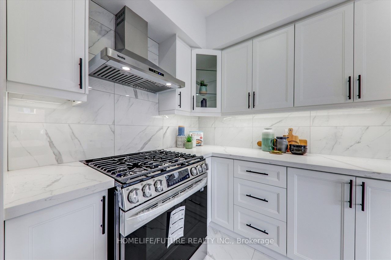 5 Autumnglen Rd