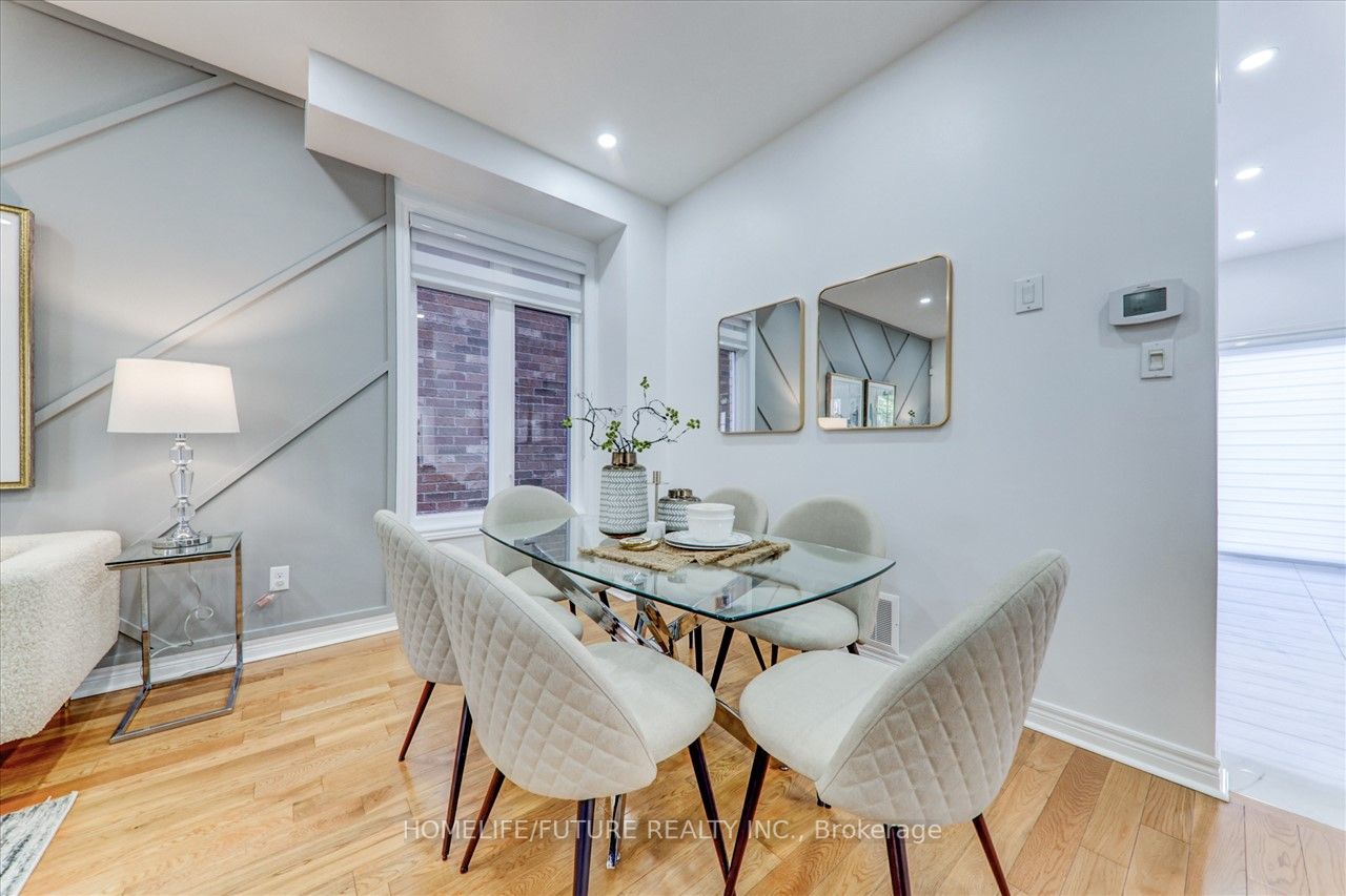 5 Autumnglen Rd
