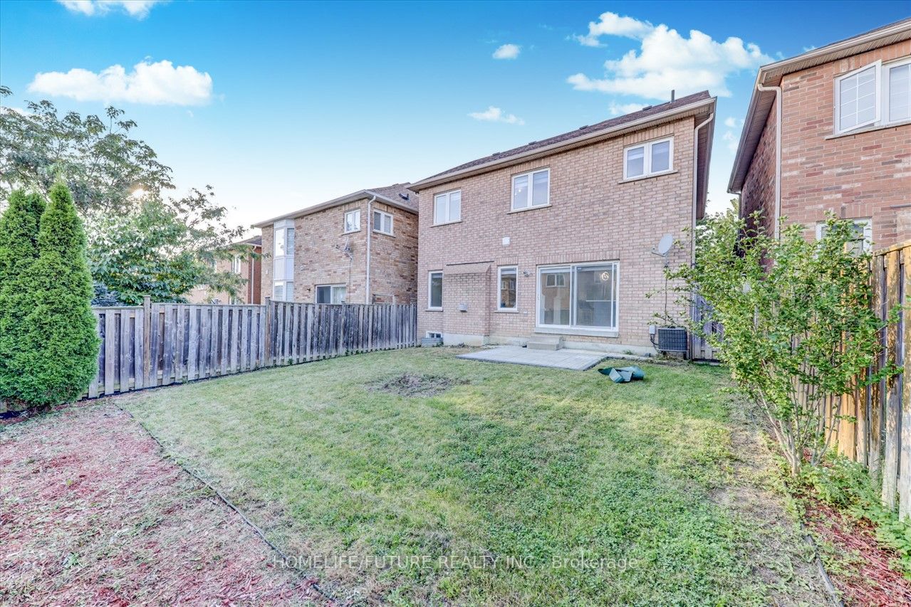 5 Autumnglen Rd